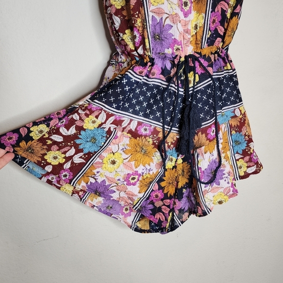 NWT Raga High Neck Sleeveless Romper Open Back size small - Picture 10 of 16